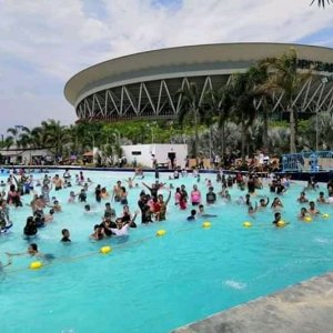 Philippine Arena Wave Pool.jpg