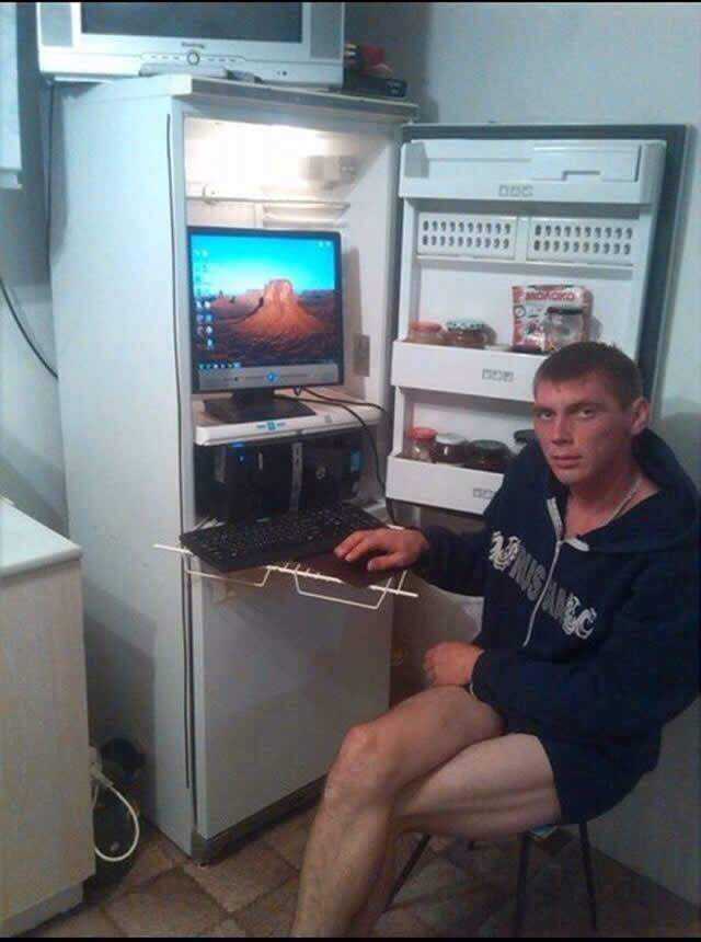 russia-computer-fridge-refrigerator-YOSPOS-14210807853.jpg